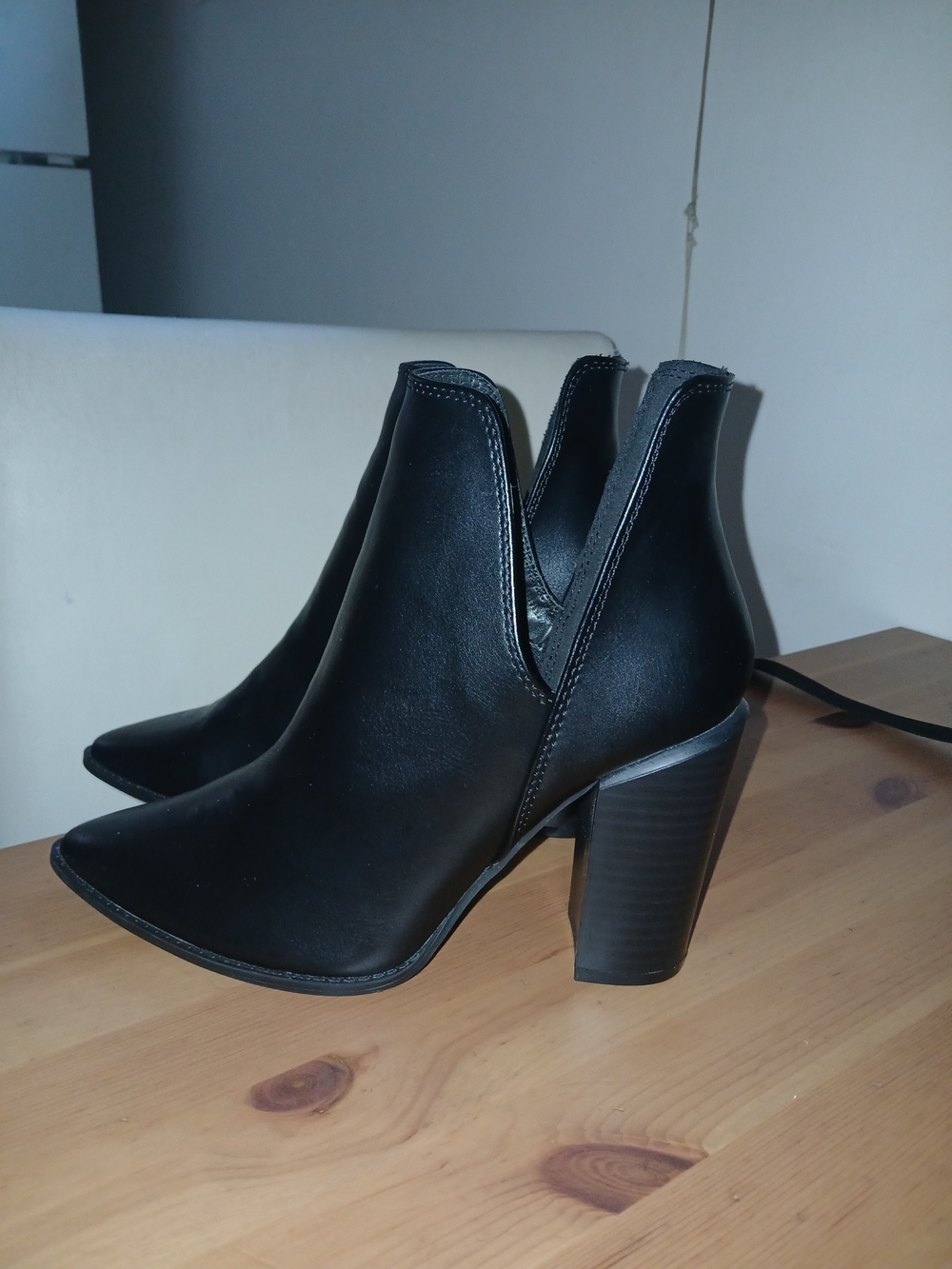 Shein Size 6 Black Women's Pointed Toe Block Heel Ankle Boot